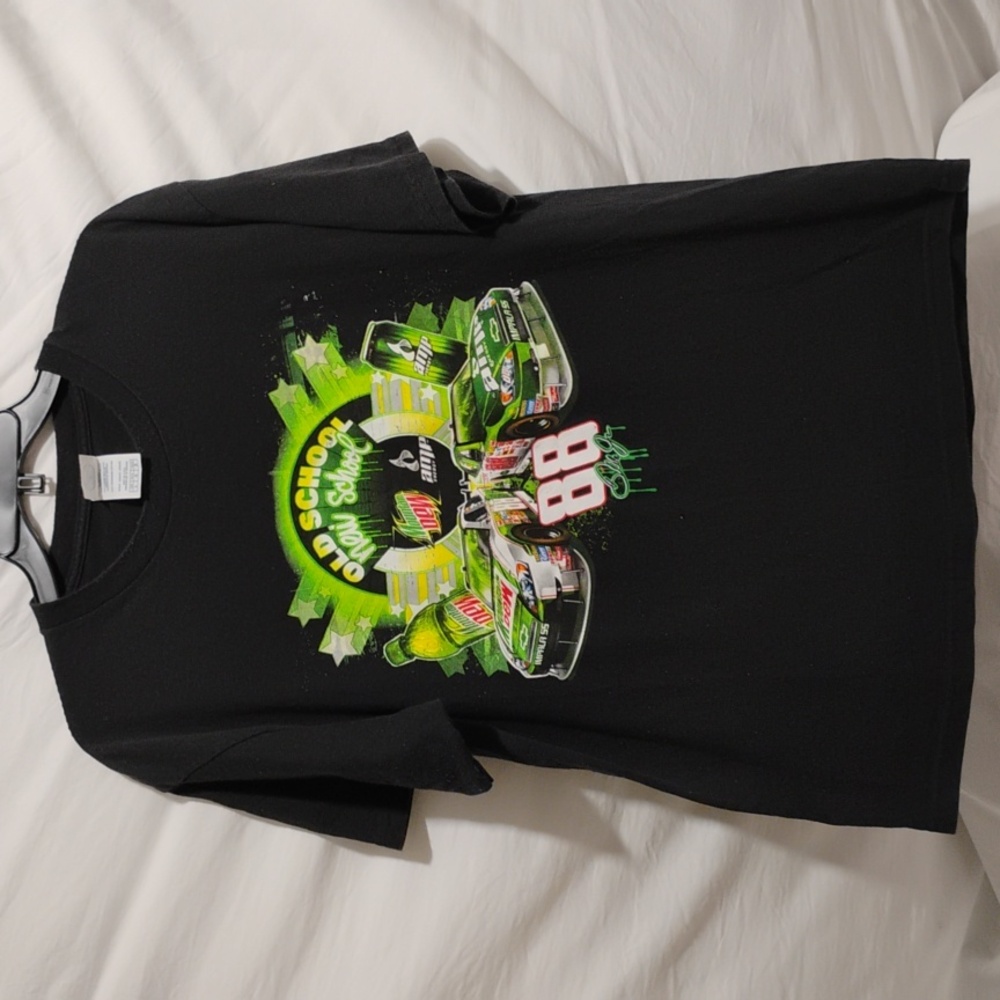 (C-30) SALE! Y2K Mountain Dew Old School/New School 88 Dale Earnhardt Jr Shirt